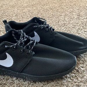 Nike mesh shoes